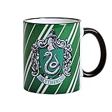 Elbenwald Harry Potter Tasse mit Slytherin Wappen Rundumdruck mit Wappentier Schlange und Schriftzug Keramik 300ml grün